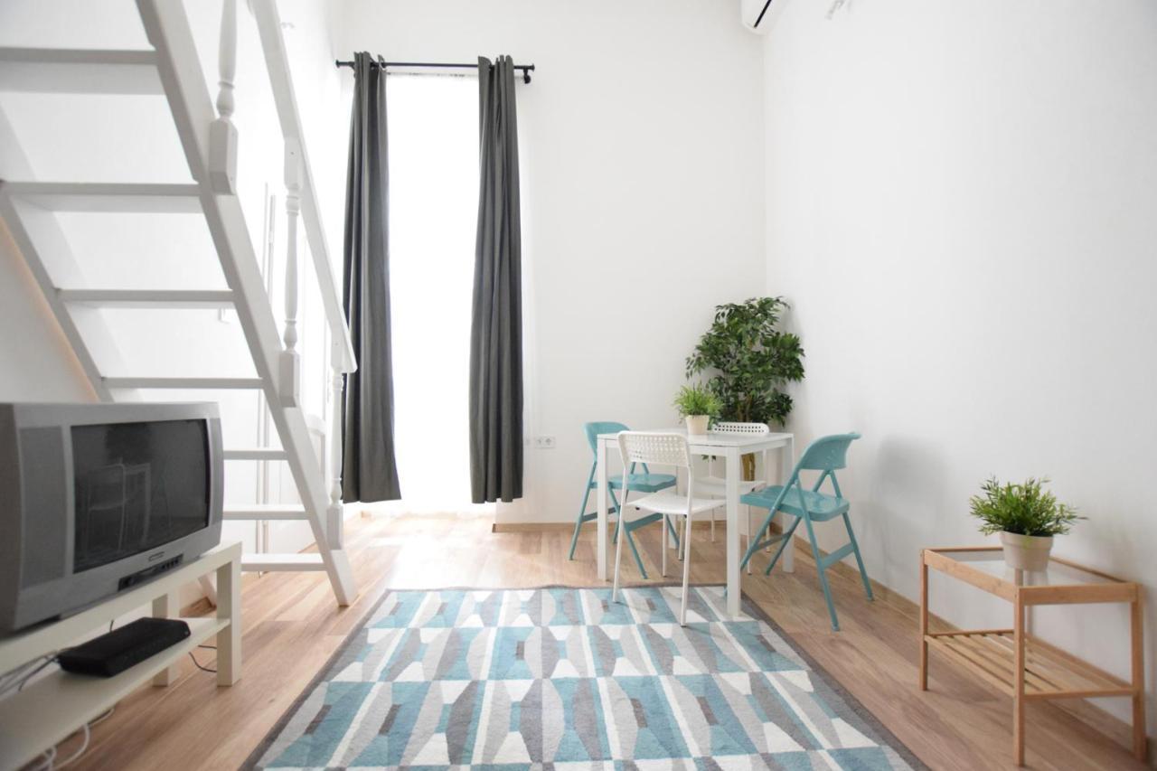 Budget Apartment By Hi5 - Kertesz Street Budapest Bagian luar foto